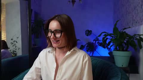Clara online show from July 2026 06:47:01 PM