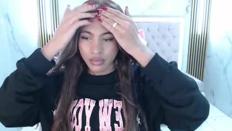 Clara  online show from September 2025 08:31:01 PM