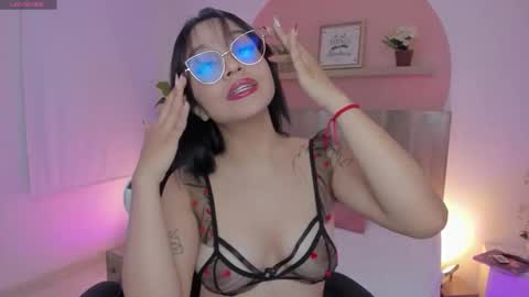 C L A R A online show from December 2025 02:49:01 AM