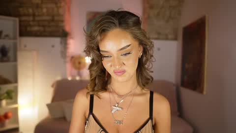 Clara smile online show from March 2025 10:43:01 PM