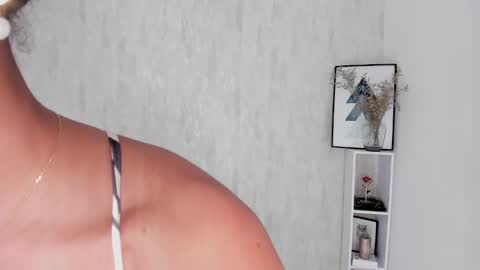 Snapshot of clara_tenssio chatting on January 2025 06:02:02 AM Clara online show from January 2025 06:02:02 AM