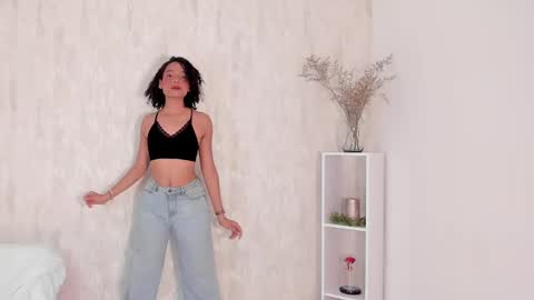 Snapshot of clara_tenssio chatting on January 2025 09:16:02 AM Clara online show from January 2025 09:16:02 AM