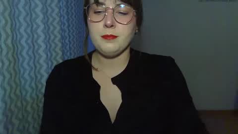 Clara online show from May 2026 06:03:01 PM