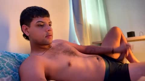 Snapshot of clarentz_baileys chatting on December 2025 07:34:02 PM Clarentz bby online show from December 2025 07:34:02 PM