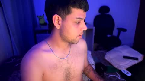 Snapshot of clarentz_baileys chatting on December 2025 05:59:02 AM Clarentz bby online show from December 2025 05:59:02 AM