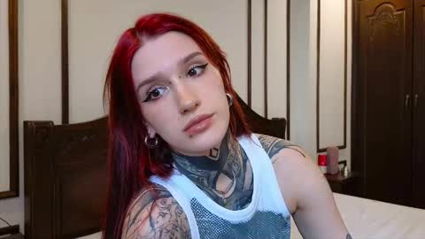 Snapshot of clarewoods chatting on April 2026 05:29:01 AM Sophie online show from April 2026 05:29:01 AM