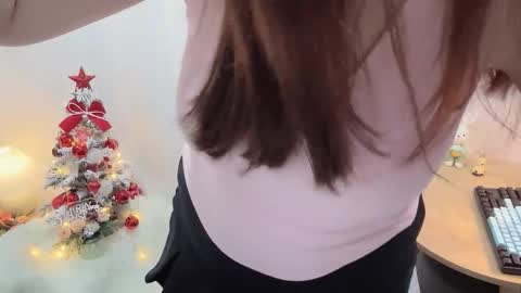 Clari online show from December 2025 01:22:02 AM