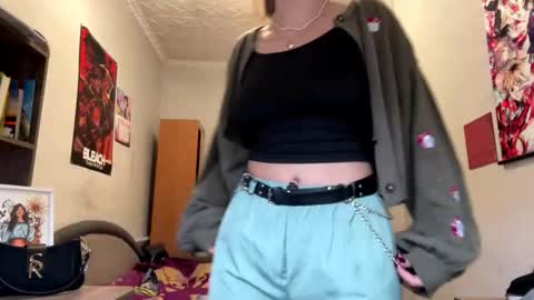 Karolina online show from February 2026 01:43:01 PM