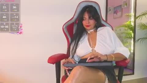 clariss_brown online show from June 2026 07:59:01 PM