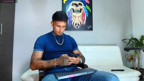 Juanpaindependent model online show from December 2024 08:08:01 PM