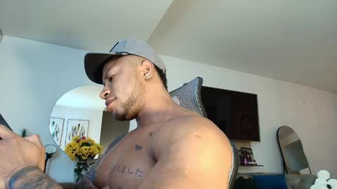 Snapshot of clark_strong chatting on February 2025 08:33:02 PM clark_strong online show from February 2025 08:33:02 PM