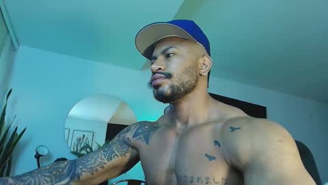 Snapshot of clark_strong chatting on November 2025 12:00:02 PM clark_strong online show from November 2025 12:00:02 PM