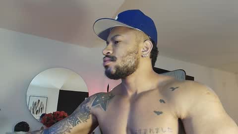 Snapshot of clark_strong chatting on January 2026 11:01:01 AM clark_strong online show from January 2026 11:01:01 AM