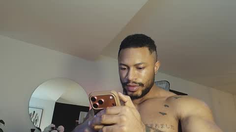 Snapshot of clark_strong chatting on January 2026 08:14:01 PM clark_strong online show from January 2026 08:14:01 PM