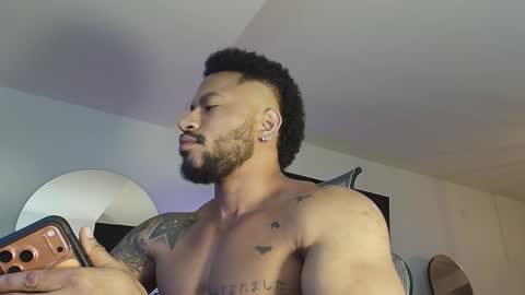 Snapshot of clark_strong chatting on February 2026 06:17:02 PM clark_strong online show from February 2026 06:17:02 PM