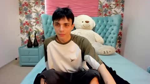 Clark online show from May 2026 06:53:01 AM