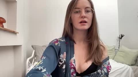 Snapshot of classyandgirly chatting on February 2026 08:16:01 PM classyandgirly online show from February 2026 08:16:01 PM