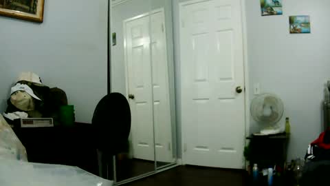 Claudia online show from June 2026 04:44:01 PM
