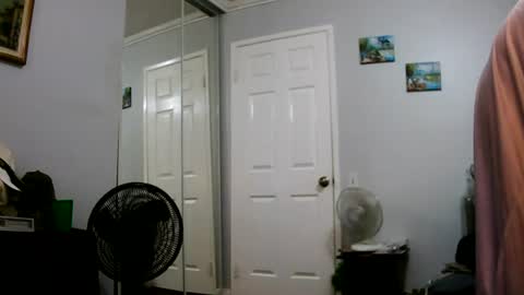 Claudia online show from June 2026 04:00:02 PM