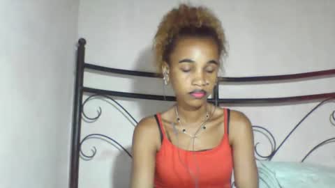 Snapshot of claudiannah chatting on May 2026 06:19:02 AM claudianne online show from May 2026 06:19:02 AM