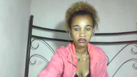 Snapshot of claudiannah chatting on May 2026 05:52:01 PM claudianne online show from May 2026 05:52:01 PM