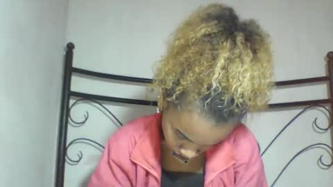 Snapshot of claudiannah chatting on May 2026 06:32:01 AM claudianne online show from May 2026 06:32:01 AM