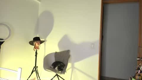 Claudia Rivera online show from October 2025 01:06:02 AM