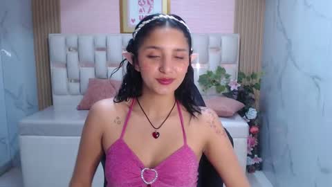 Claudina  online show from October 2025 04:08:02 PM