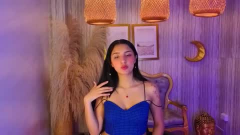 Claudina  online show from November 2025 01:10:02 PM