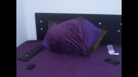 claudine valencia online show from April 2026 06:55:01 PM