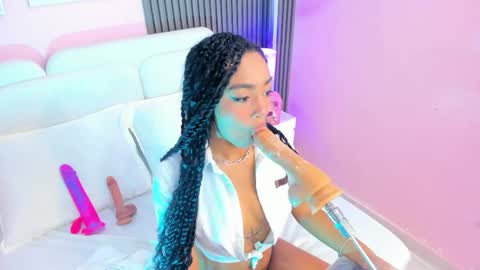 Snapshot of clawdeen__wolf chatting on June 2026 09:21:02 PM clauwdeen wolf online show from June 2026 09:21:02 PM