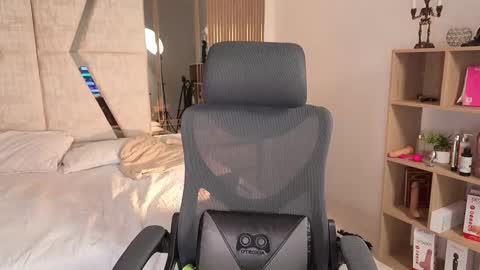 Snapshot of cleeoadams_ chatting on November 2025 05:06:02 AM Cleo Adams online show from November 2025 05:06:02 AM