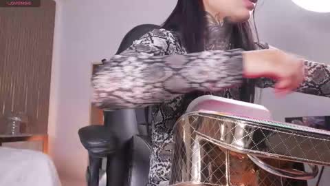 Snapshot of cleeoadams_ chatting on February 2026 05:07:02 AM Cleo Adams online show from February 2026 05:07:02 AM