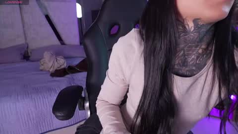 Snapshot of cleeoadams_ chatting on April 2026 05:12:02 AM Cleo Adams online show from April 2026 05:12:02 AM