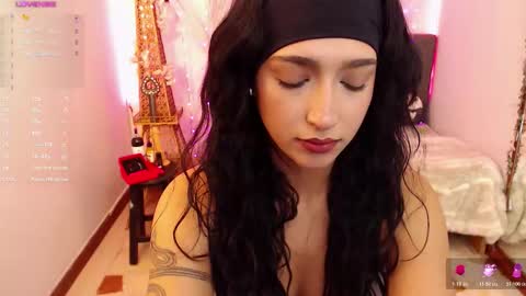 Snapshot of cleo_fox chatting on November 2025 11:47:02 PM Cleo online show from November 2025 11:47:02 PM