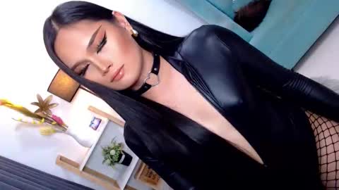 Cleo online show from April 2026 11:32:02 PM