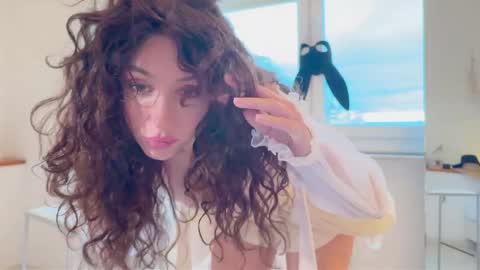 cleopatra_sinns online show from November 2025 02:06:02 PM