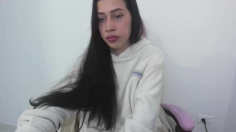 cleo y maikol online show from September 2025 03:21:01 AM