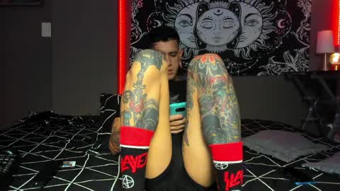 Snapshot of cleosexxx chatting on April 2026 01:36:02 AM cleo y maikol online show from April 2026 01:36:02 AM