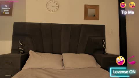 cleowhite_ online show from September 2025 05:18:02 AM