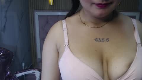 Snapshot of clhoe_b chatting on February 2026 08:29:02 PM Clhoe online show from February 2026 08:29:02 PM