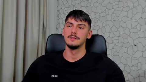 Snapshot of clintmasterss chatting on January 2025 02:39:01 PM ClintMasterss online show from January 2025 02:39:01 PM