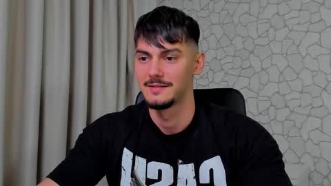 Snapshot of clintmasterss chatting on January 2025 06:21:01 PM ClintMasterss online show from January 2025 06:21:01 PM