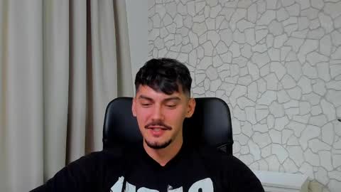 Snapshot of clintmasterss chatting on January 2025 10:29:02 AM ClintMasterss online show from January 2025 10:29:02 AM