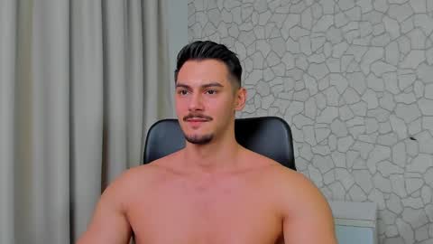 Snapshot of clintmasterss chatting on February 2025 06:32:01 AM ClintMasterss online show from February 2025 06:32:01 AM