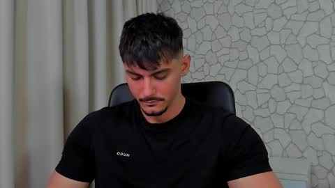 Snapshot of clintmasterss chatting on February 2025 05:10:01 AM ClintMasterss online show from February 2025 05:10:01 AM