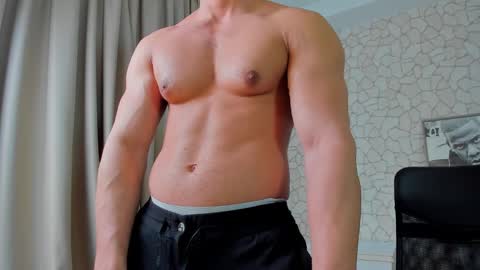 Snapshot of clintmasterss chatting on February 2025 06:54:02 AM ClintMasterss online show from February 2025 06:54:02 AM