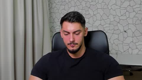 Snapshot of clintmasterss chatting on November 2025 05:09:01 AM ClintMasterss online show from November 2025 05:09:01 AM