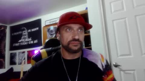 Snapshot of clintwood12 chatting on November 2025 03:40:01 AM chad online show from November 2025 03:40:01 AM