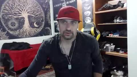 Snapshot of clintwood12 chatting on December 2025 11:44:01 PM chad online show from December 2025 11:44:01 PM